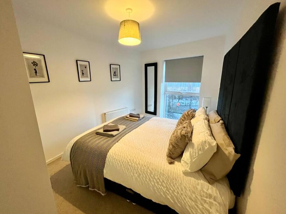 Etihad Fc 2Br Apartment With Water View Manchester Eksteriør billede